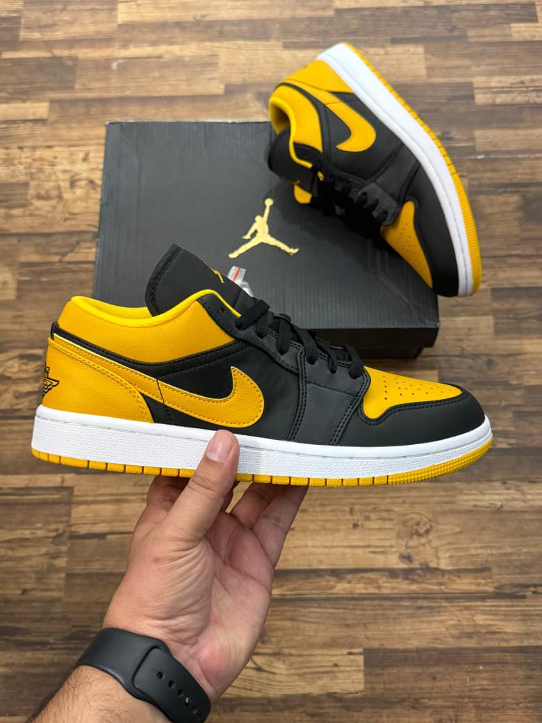 AIR JORDAN 1