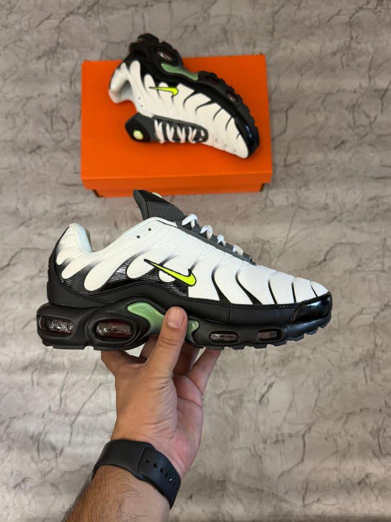 Air Max Plus Carbon Fibre