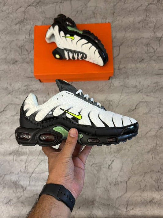 Air Max Plus Carbon Fibre